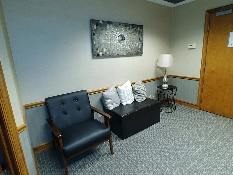 Akron Area Oral Maxillofacial & Facial Cosmetic Surgery Center | Facial Injuries/Reconstruction, Surgical Extractions and Dental Implants