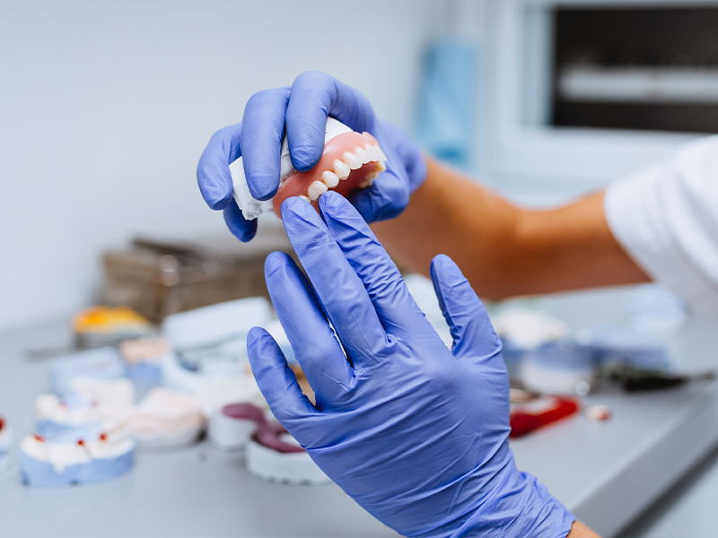 Oral and Maxillofacial Surgeon 44303